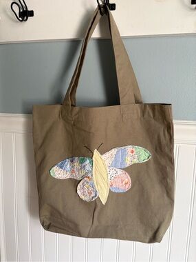 Tote bag